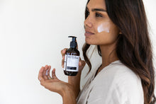 Load image into Gallery viewer, SOOTHE ME DAILY CLEANSER - 200ML